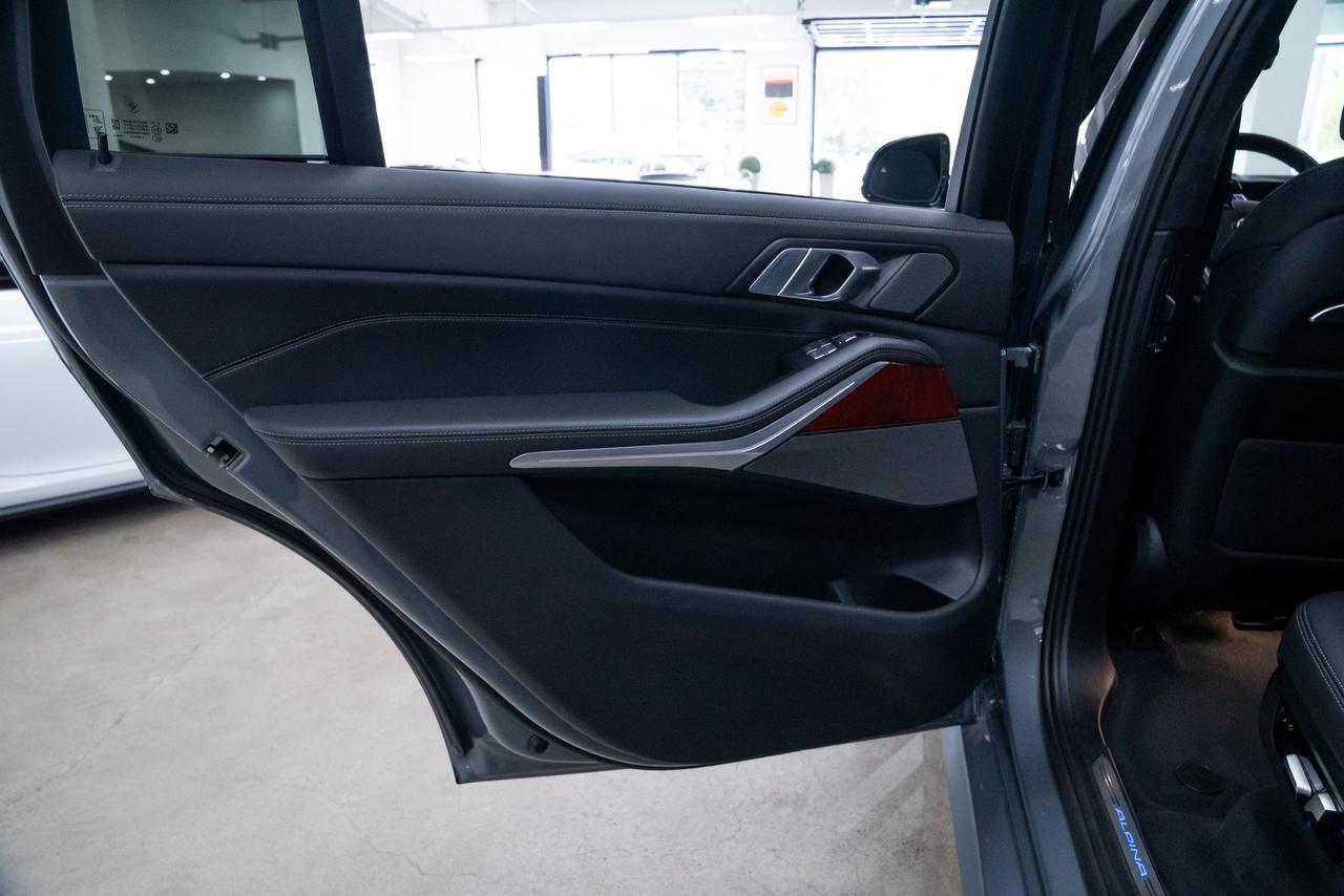 2024 BMW X7 ALPINA XB7 1 Owner Vented Seats Panoramic Sky Lounge LED Roof Portland OR
