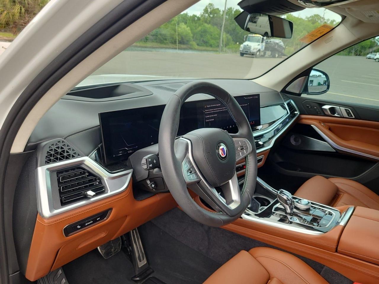 2024 BMW X7 ALPINA XB7 Bowers &amp; Wilkins Sound Second Row Captain's Chairs Portland OR