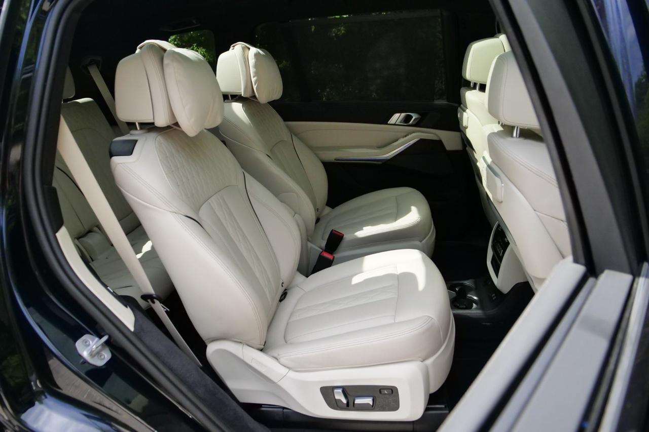 2024 BMW X7 M60i / AWD / Executive Package / Comfort Package! Lincolnton NC