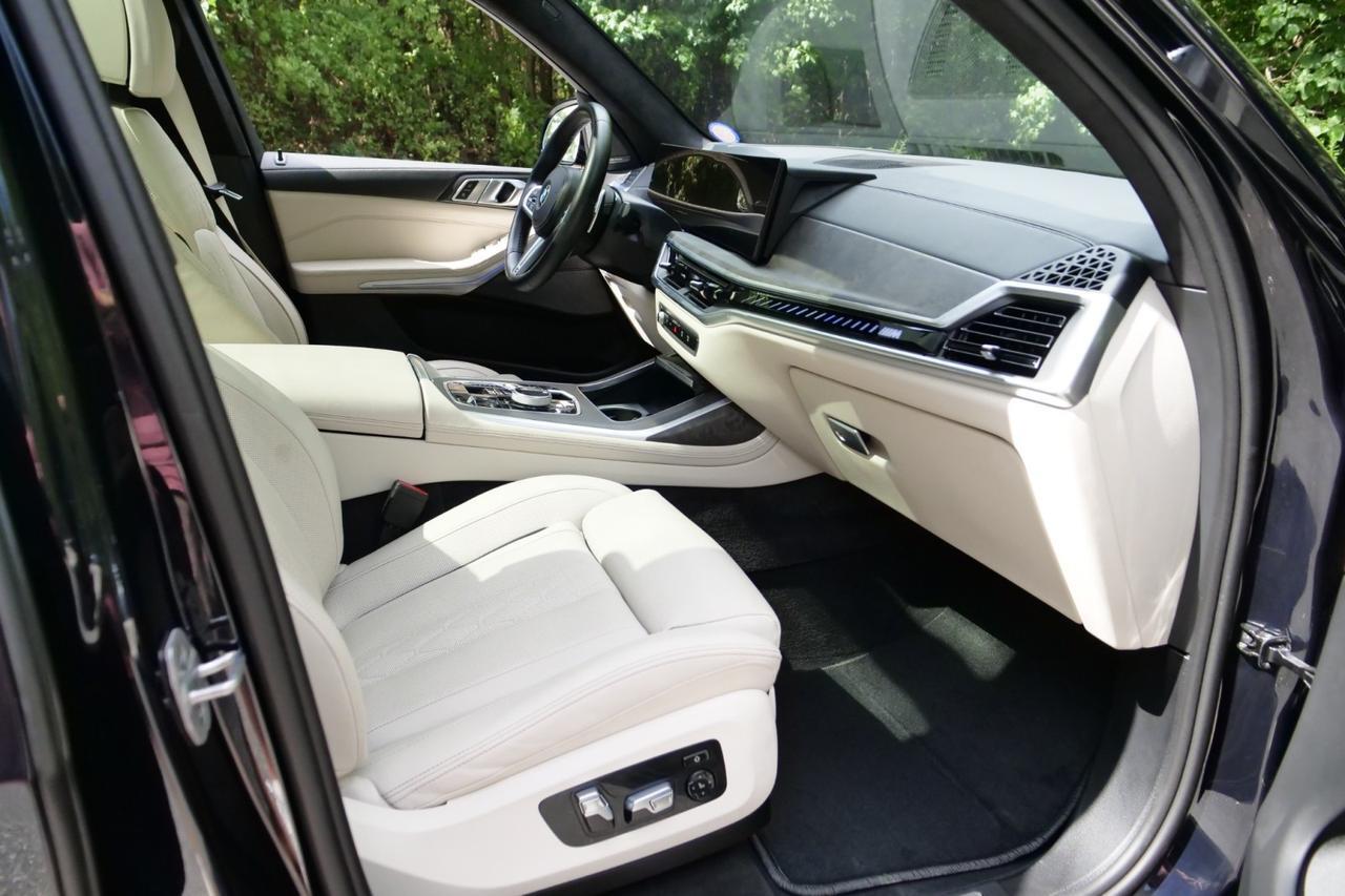 2024 BMW X7 M60i / AWD / Executive Package / Comfort Package! Lincolnton NC