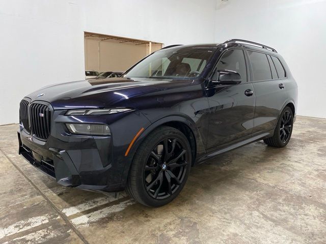 2024 BMW X7 M60i