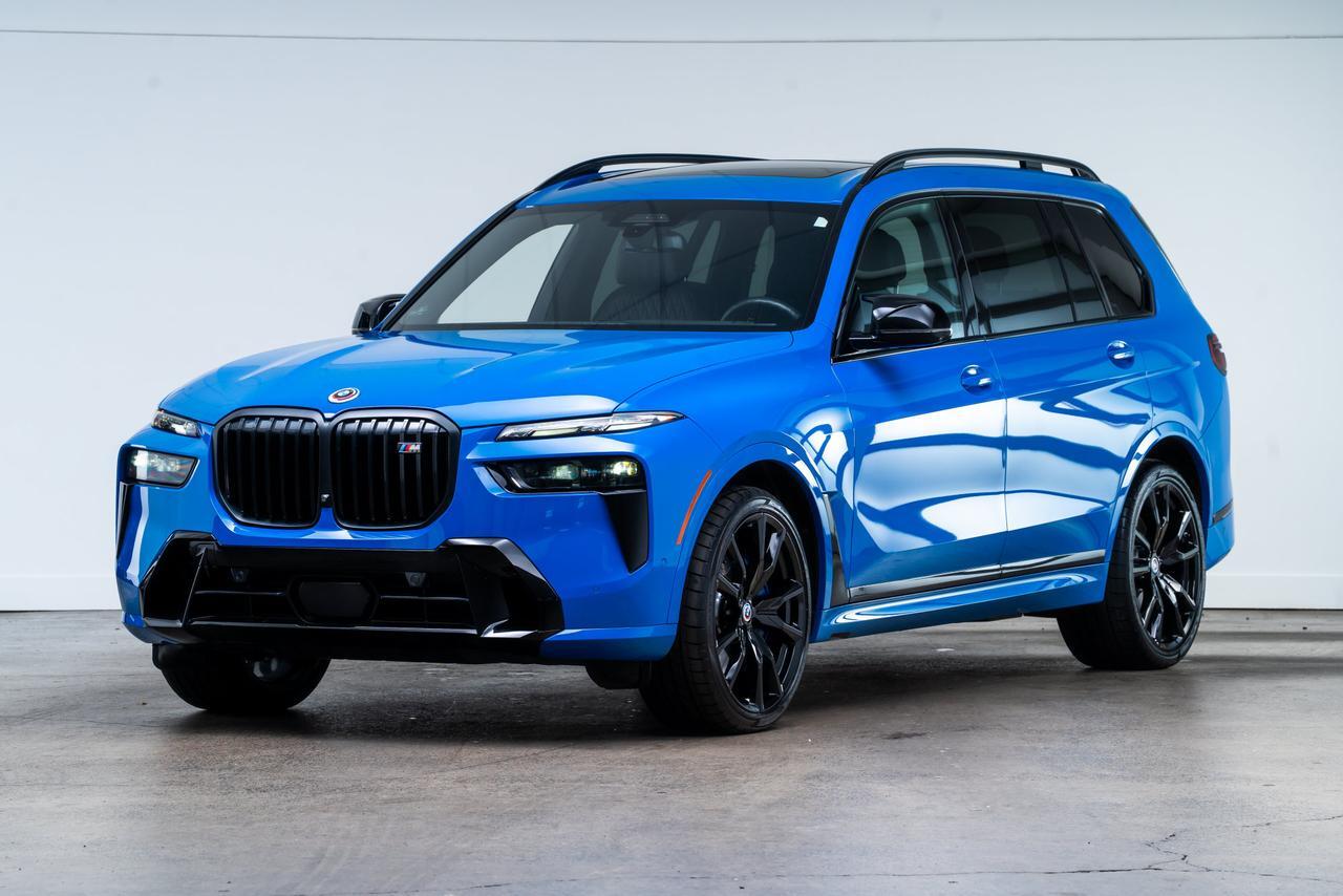 2024 BMW X7 M60i M Sport Package / Executive Package / Gentian Blue Portland OR