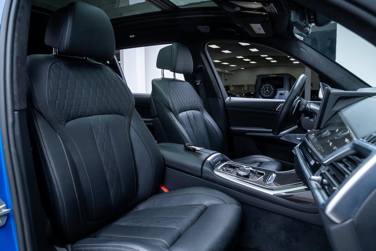 2024 BMW X7 M60i M Sport Package / Executive Package / Gentian Blue Portland OR