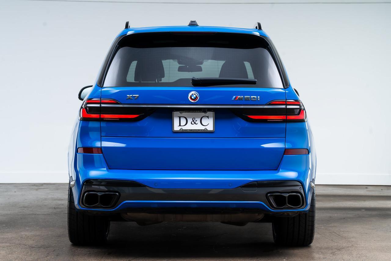 2024 BMW X7 M60i M Sport Package / Executive Package / Gentian Blue Portland OR