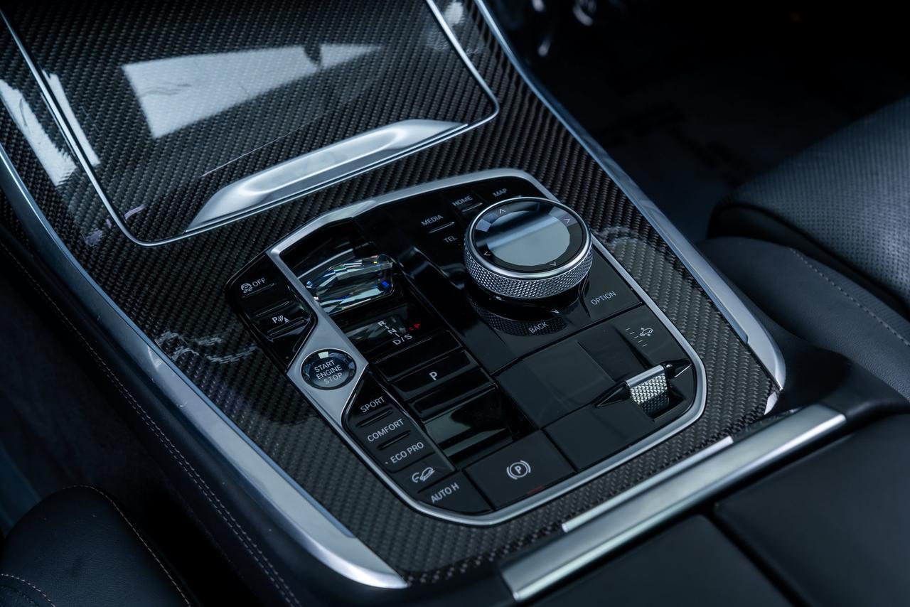 2024 BMW X7 M60i M Sport Package / Executive Package / Gentian Blue Portland OR