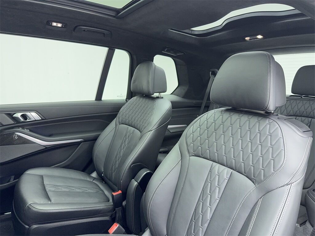 2024 Bmw X7 M60i photo 41