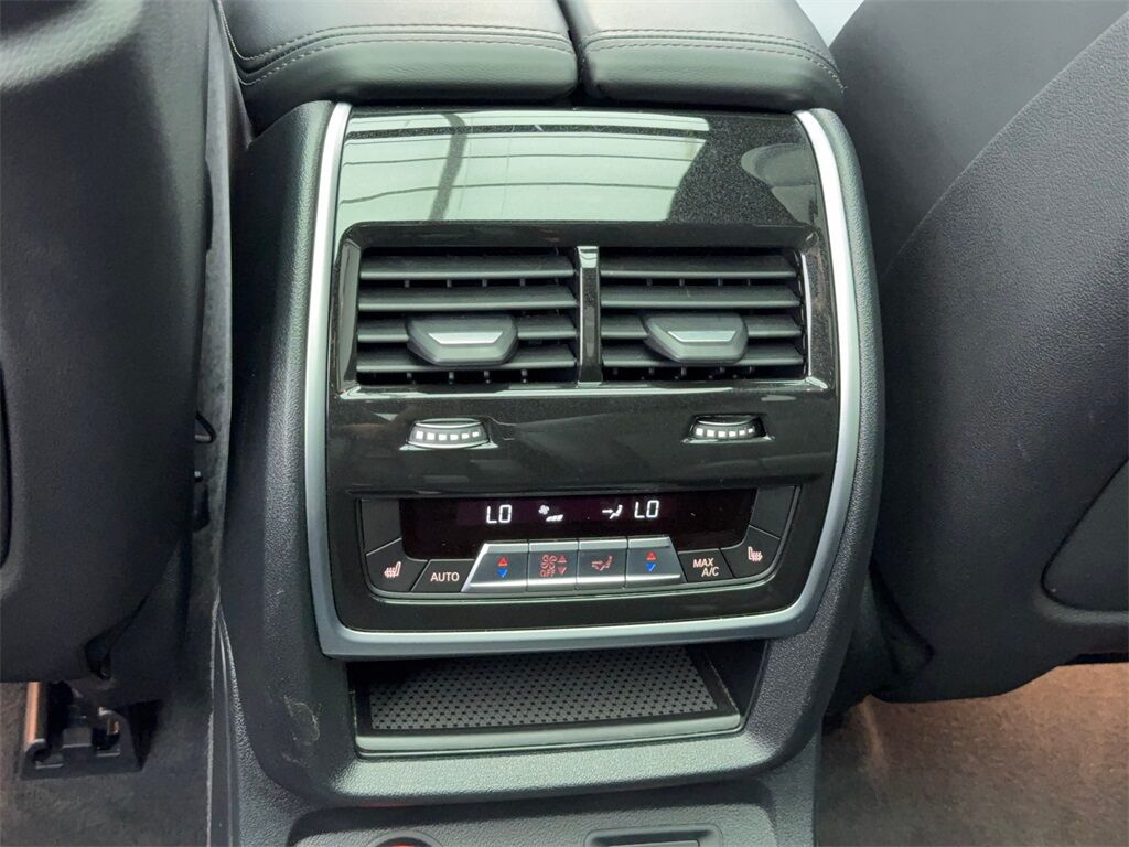 2024 Bmw X7 M60i photo 43