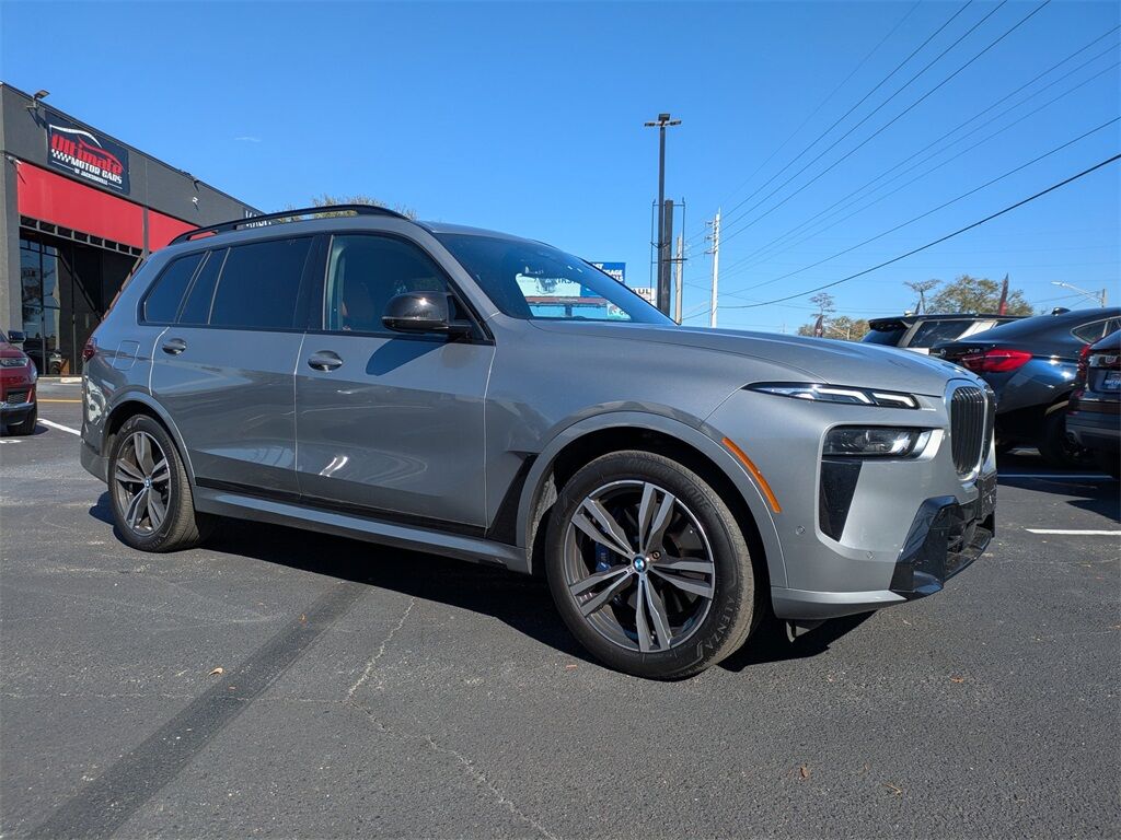 2024 BMW X7 M60i