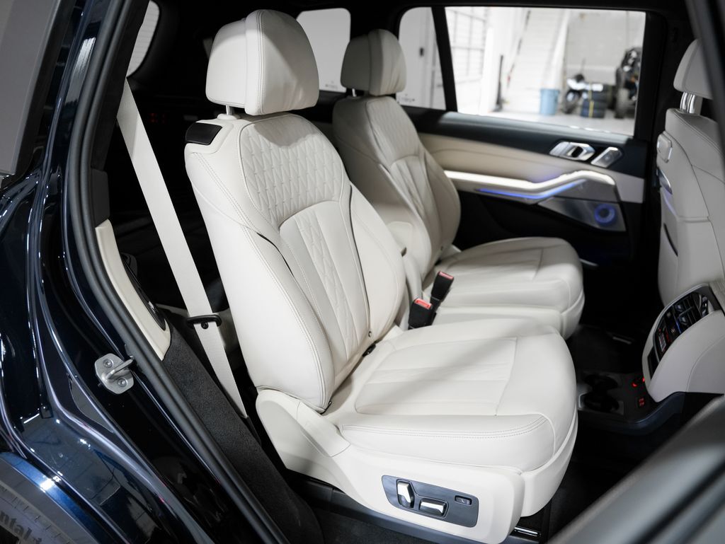 2024 BMW X7 M60i Tigard OR