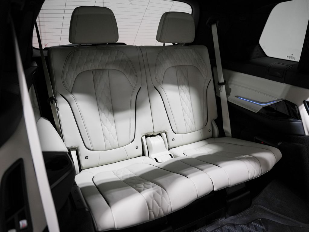 2024 BMW X7 M60i Tigard OR
