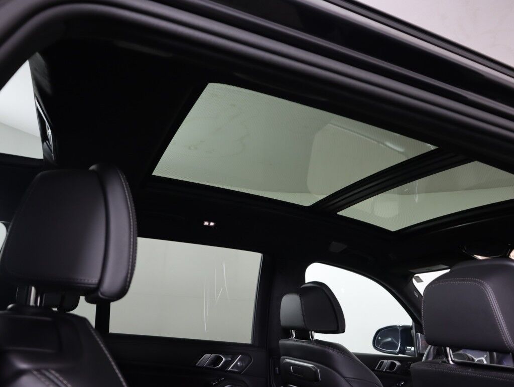 2024 BMW X7 M60i xDrive w/Bowers&Wilkins/Driving Assist Pro/Exec Pkg Maumee OH
