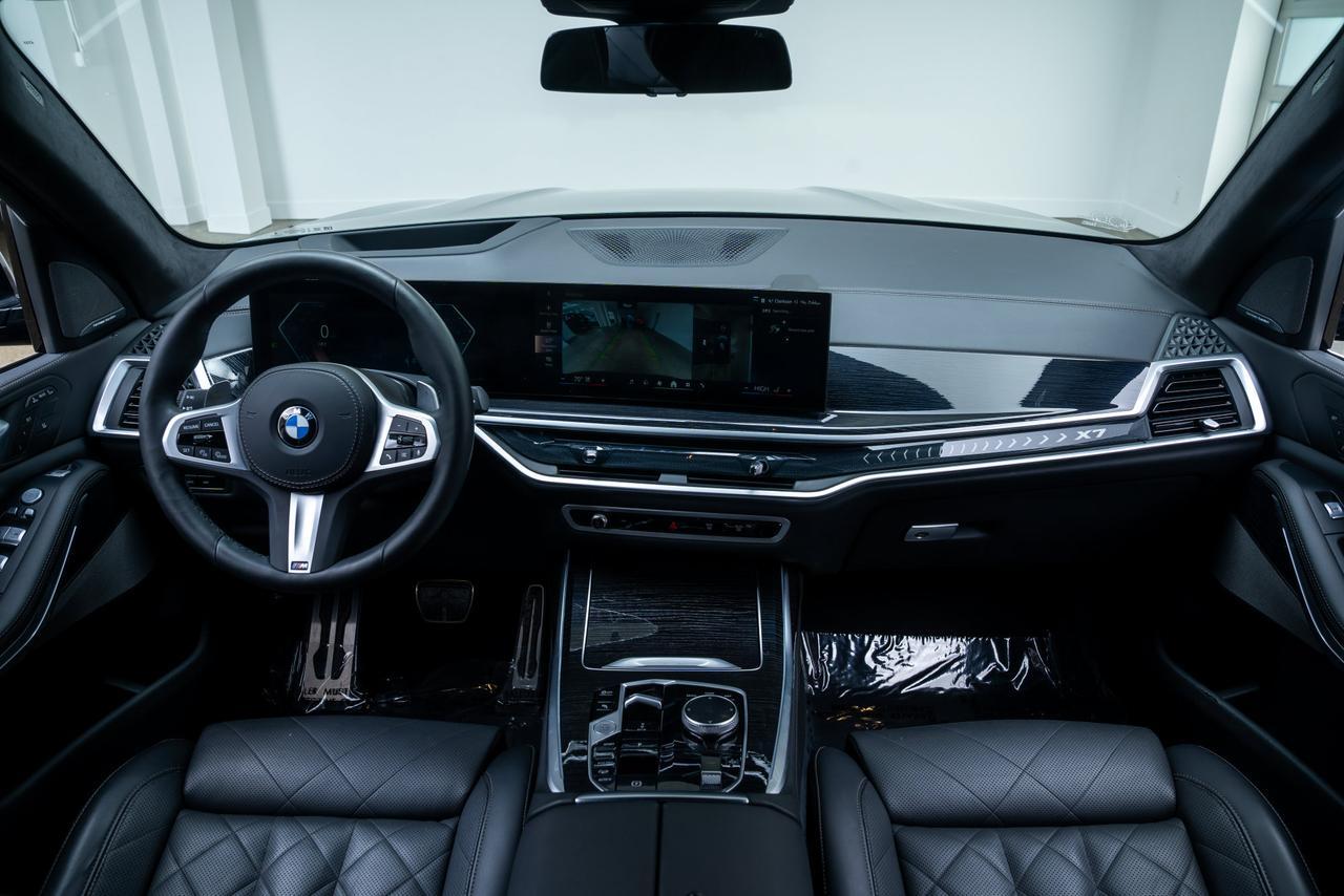 2024 BMW X7 xDrive40i 1 Owner / M Sport Package / Second Row Captain's C Portland OR