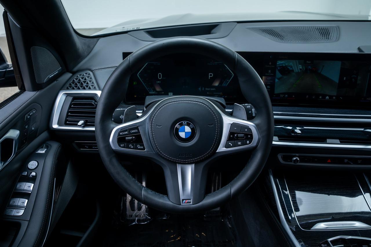 2024 BMW X7 xDrive40i 1 Owner / M Sport Package / Second Row Captain's C Portland OR
