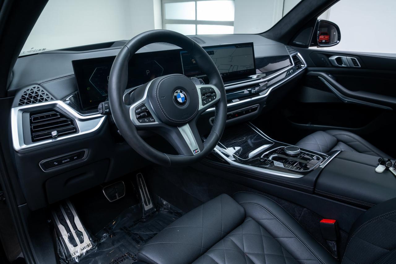 2024 BMW X7 xDrive40i 1 Owner / M Sport Package / Second Row Captain's C Portland OR
