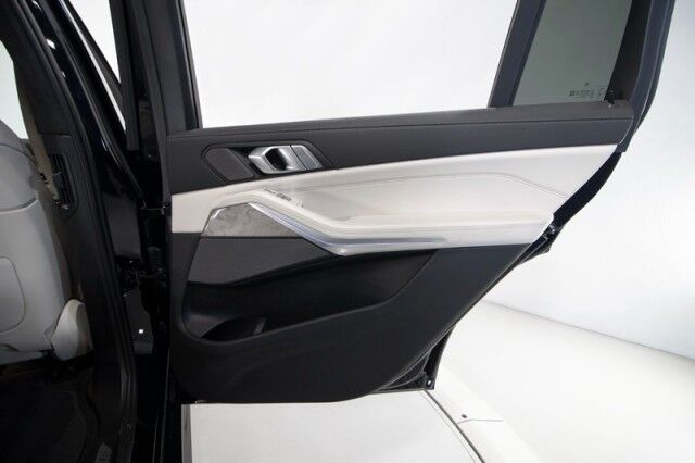 2024 BMW X7 xDrive40i ($100,975 MSRP!!) *M SPORT PKG* *23 INCH WHEELS* *BIG OPTION LIST* *15,000 MILES* San Diego CA