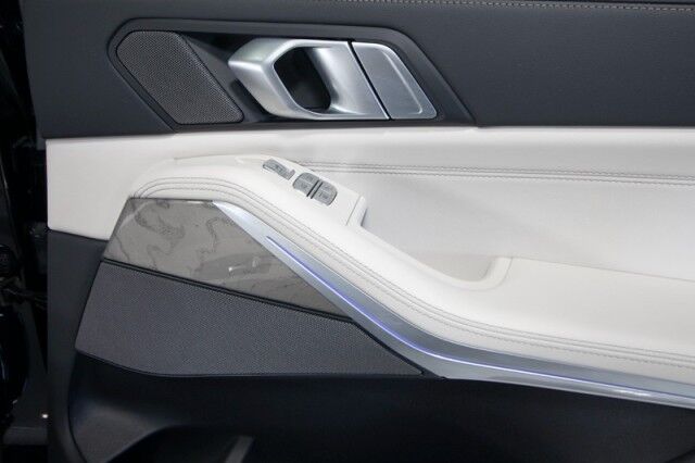 2024 BMW X7 xDrive40i ($100,975 MSRP!!) *M SPORT PKG* *23 INCH WHEELS* *BIG OPTION LIST* *15,000 MILES* San Diego CA