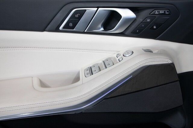 2024 BMW X7 xDrive40i ($100,975 MSRP!!) *M SPORT PKG* *23 INCH WHEELS* *BIG OPTION LIST* *15,000 MILES* San Diego CA