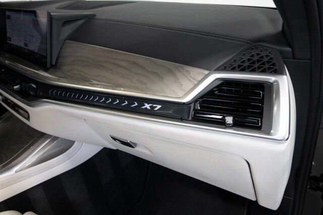 2024 BMW X7 xDrive40i ($100,975 MSRP!!) *M SPORT PKG* *23 INCH WHEELS* *BIG OPTION LIST* *15,000 MILES* San Diego CA