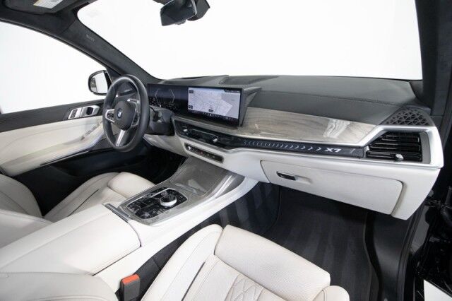 2024 BMW X7 xDrive40i ($100,975 MSRP!!) *M SPORT PKG* *23 INCH WHEELS* *BIG OPTION LIST* *15,000 MILES* San Diego CA