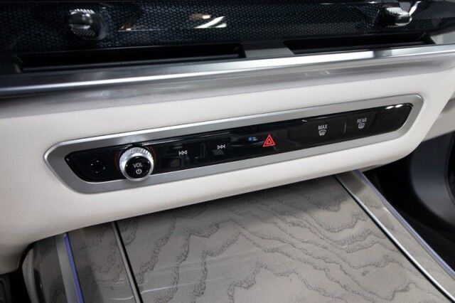 2024 BMW X7 xDrive40i ($100,975 MSRP!!) *M SPORT PKG* *23 INCH WHEELS* *BIG OPTION LIST* *15,000 MILES* San Diego CA