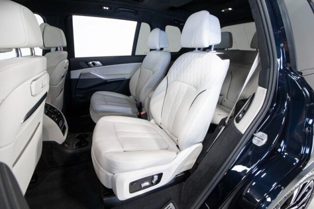 2024 BMW X7 xDrive40i ($100,975 MSRP!!) *M SPORT PKG* *23 INCH WHEELS* *BIG OPTION LIST* *15,000 MILES* San Diego CA