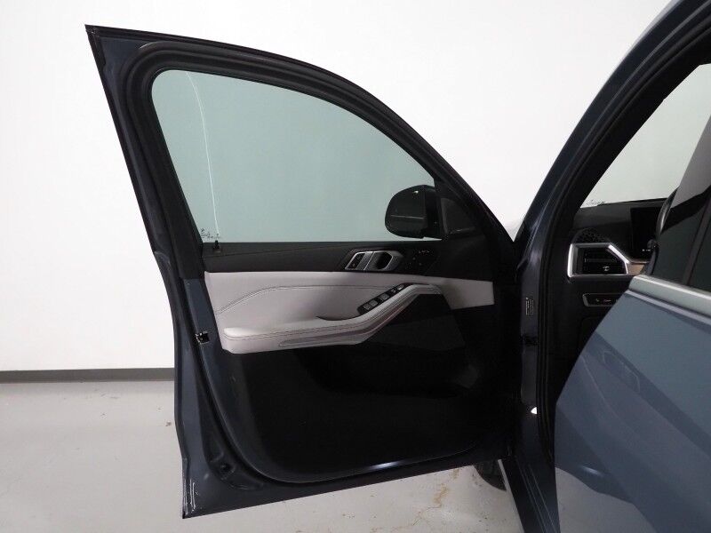 2024 BMW X7 xDrive40i AWD *FULL PPF WRAP, DRIVING ASSIST PRO, HEADS-UP DISPLAY, NAVIGATION, LIVE COCKPIT PRO, ADAPTIVE CRUISE, SAFETY ALERTS, 360 CAMERAS, PANORAMA MOONROOF, CLIMATE MULTI-CONTOUR SEATS, HEATED STEERING, HARMAN/KARDON Round Rock TX