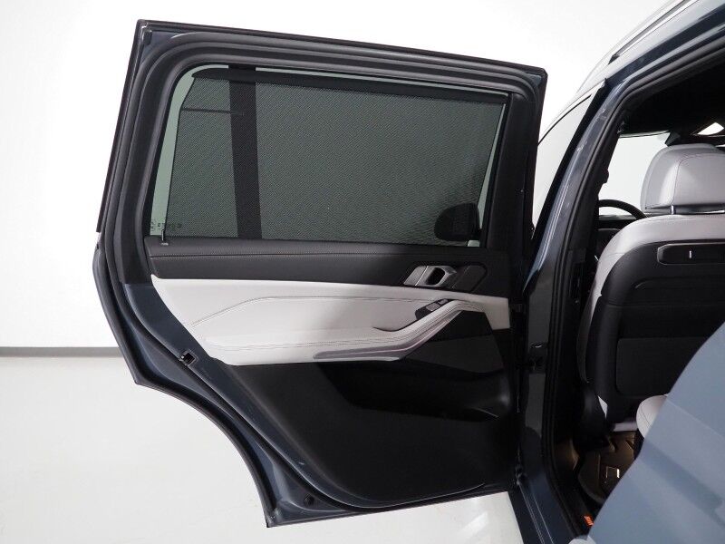 2024 BMW X7 xDrive40i AWD *FULL PPF WRAP, DRIVING ASSIST PRO, HEADS-UP DISPLAY, NAVIGATION, LIVE COCKPIT PRO, ADAPTIVE CRUISE, SAFETY ALERTS, 360 CAMERAS, PANORAMA MOONROOF, CLIMATE MULTI-CONTOUR SEATS, HEATED STEERING, HARMAN/KARDON Round Rock TX