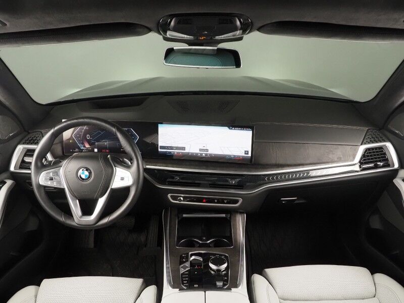 2024 BMW X7 xDrive40i AWD *FULL PPF WRAP, DRIVING ASSIST PRO, HEADS-UP DISPLAY, NAVIGATION, LIVE COCKPIT PRO, ADAPTIVE CRUISE, SAFETY ALERTS, 360 CAMERAS, PANORAMA MOONROOF, CLIMATE MULTI-CONTOUR SEATS, HEATED STEERING, HARMAN/KARDON