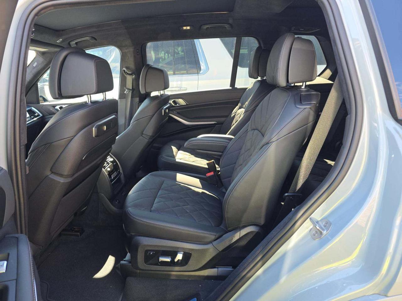 2024 BMW X7 xDrive40i Adaptive Cruise / Second Row Captain's Chairs Portland OR