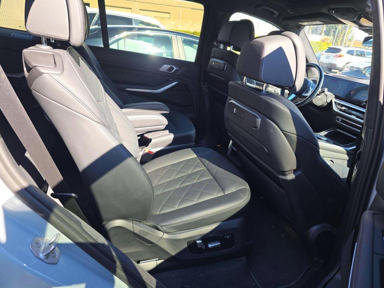 2024 BMW X7 xDrive40i Adaptive Cruise / Second Row Captain's Chairs Portland OR