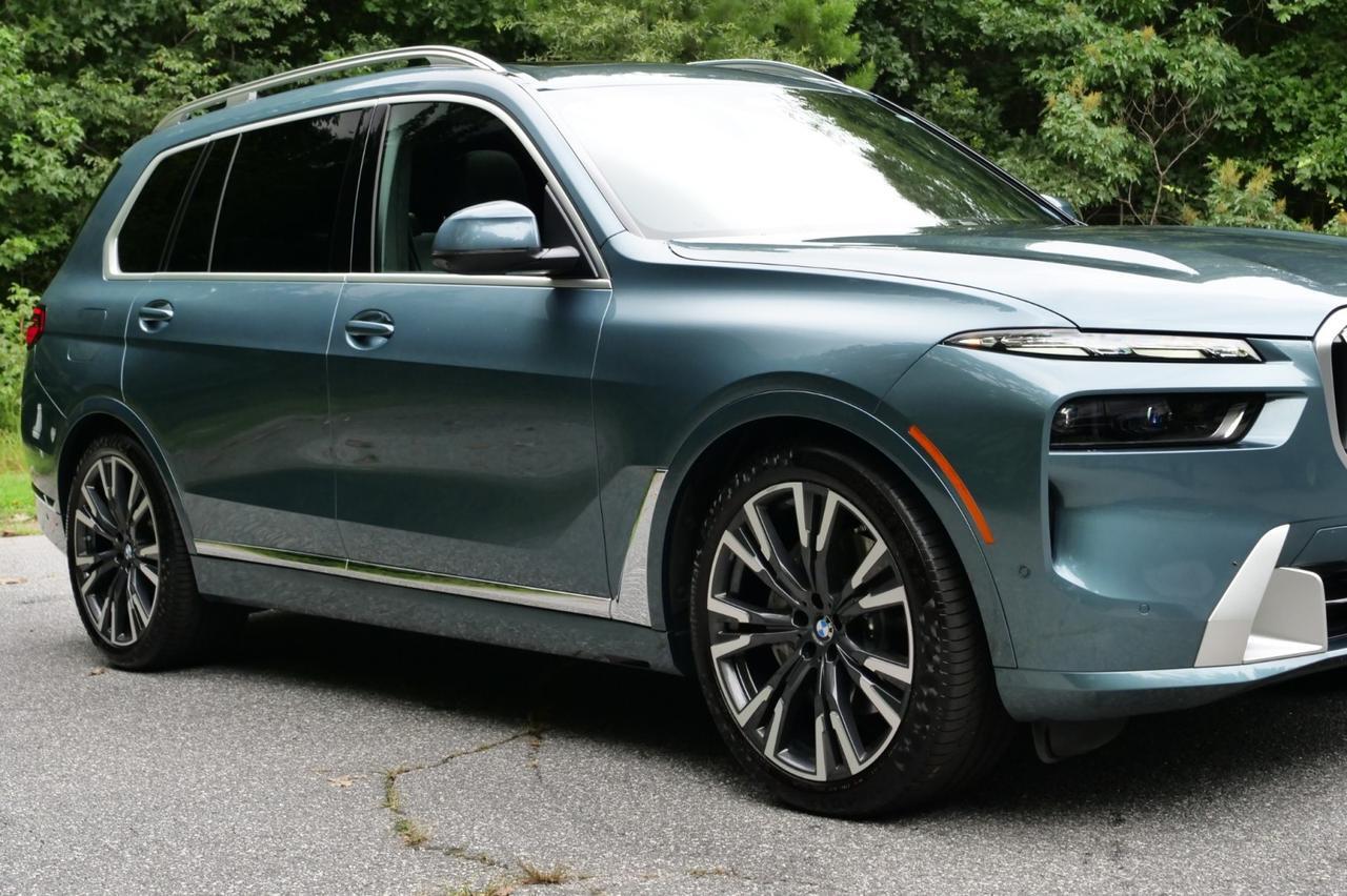 2024 BMW X7 xDrive40i / Crystal Headlights / Premium Package! Lincolnton NC