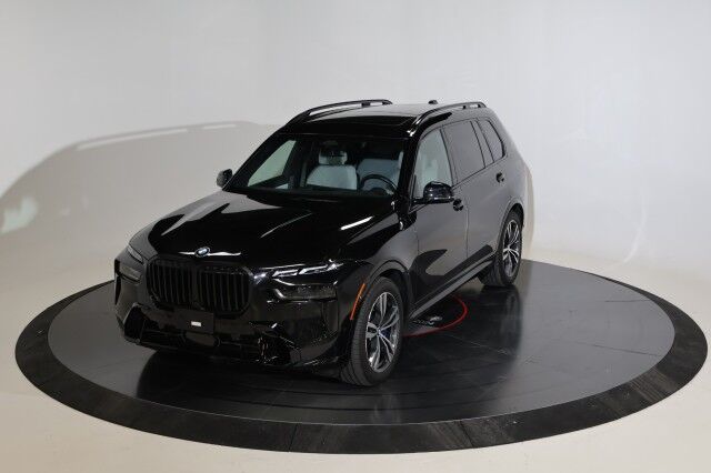 2024 BMW X7 xDrive40i, Dynamic Handling / Park Assist , Harmon Kardon Franklin TN