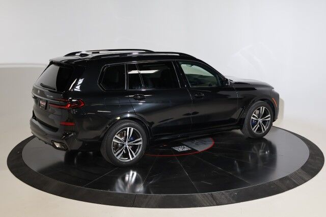 2024 BMW X7 xDrive40i, Dynamic Handling / Park Assist , Harmon Kardon Franklin TN