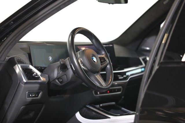 2024 BMW X7 xDrive40i, Dynamic Handling / Park Assist , Harmon Kardon Franklin TN