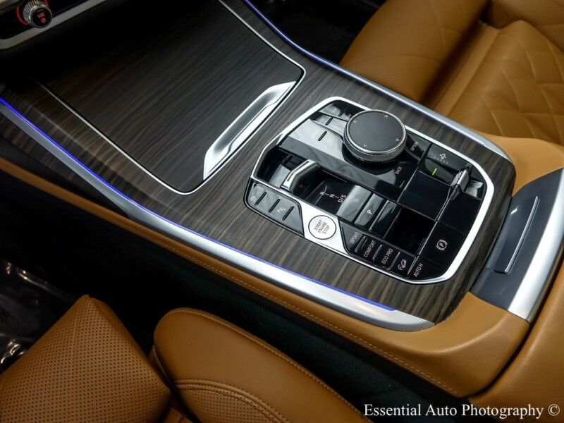 2024 BMW X7 xDrive40i MSPORT Willowbrook IL