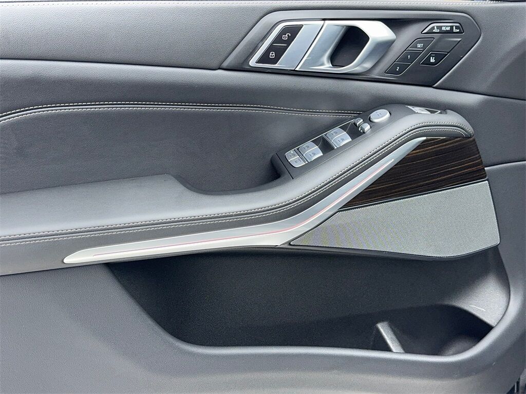2024 BMW X7 xDrive40i NAV,CAM,PANO,CLMT STS,HEADS UP,3RD ROW Plano TX