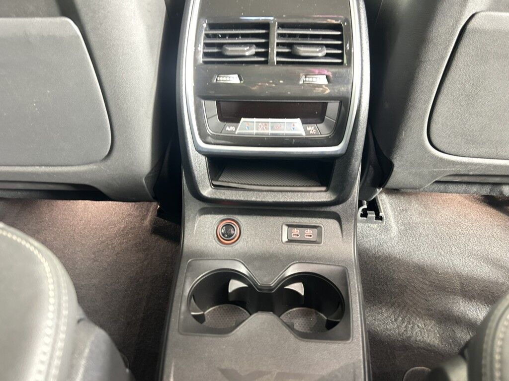 2024 BMW X7 xDrive40i Premium w/2nd Row Captain Chairs Maumee OH