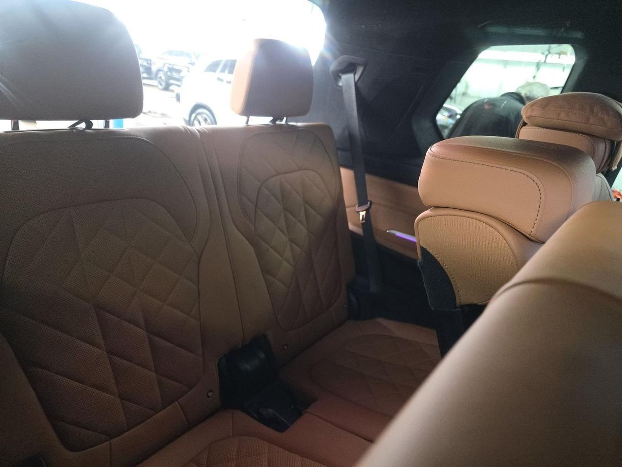 2024 BMW X7 xDrive40i Soft Close Doors Parking Assistant Portland OR