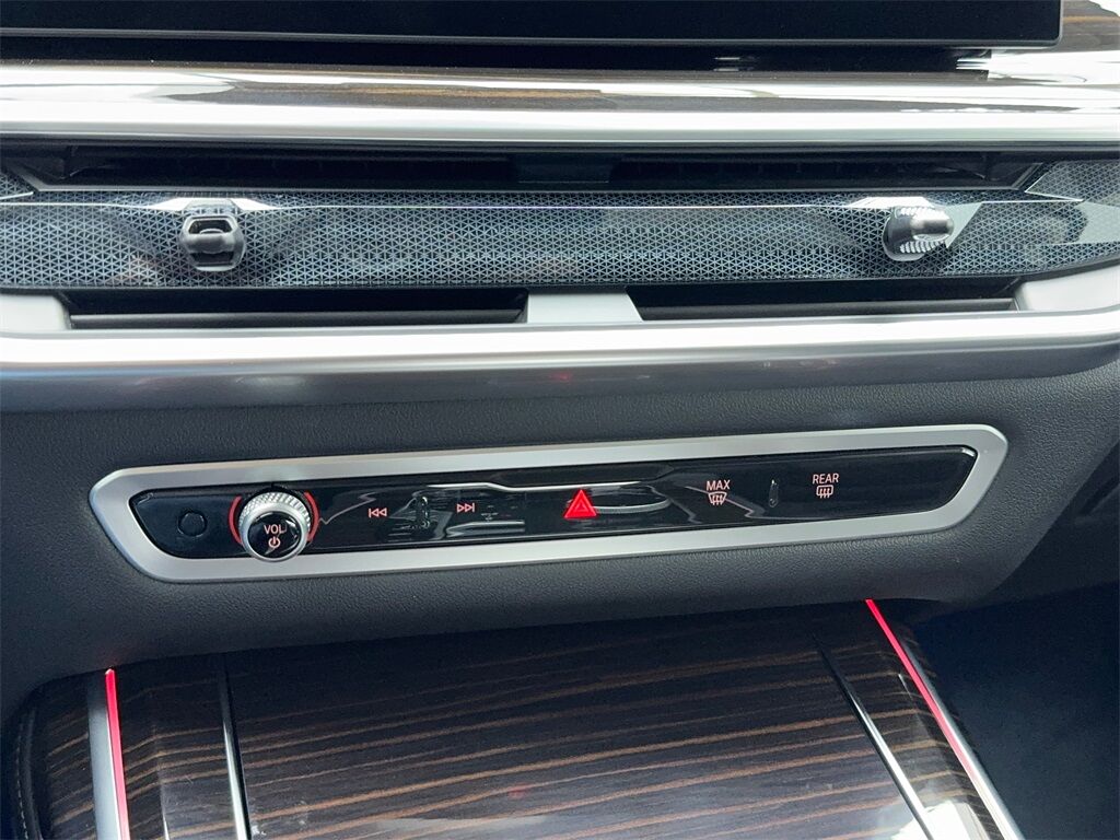 2024 BMW X7 xDrive40i X LINE,NAV,CAM,PANO,CLMT STS,HEADS UP,3R Plano TX