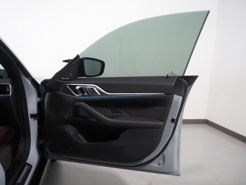 2024 BMW i4 M50 Gran Coupe AWD *HEADS-UP DISPLAY, NAVIGATION, SAFETY ALERTS, ADAPTIVE CRUISE, 360 CAMERAS, MOONROOF, LEATHER, CLIMATE SEATS, HEATED STEERING, WIRELESS CHARGING, HARMAN/KARDON, ANDROID & APPLE Round Rock TX