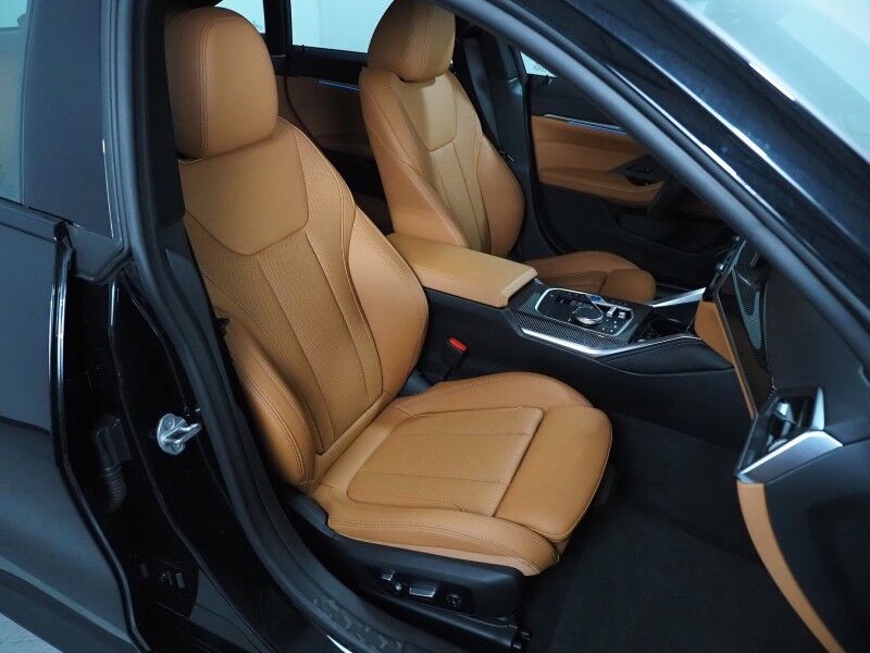 2024 BMW i4 M50 Gran Coupe AWD *HEADS-UP DISPLAY, NAVIGATION, SAFETY ALERTS, ADAPTIVE CRUISE, 360 CAMERAS, MOONROOF, LEATHER, HEATED SEATS/STEERING, WIRELESS CHARGING, HARMAN/KARDON, ANDROID & APPLE