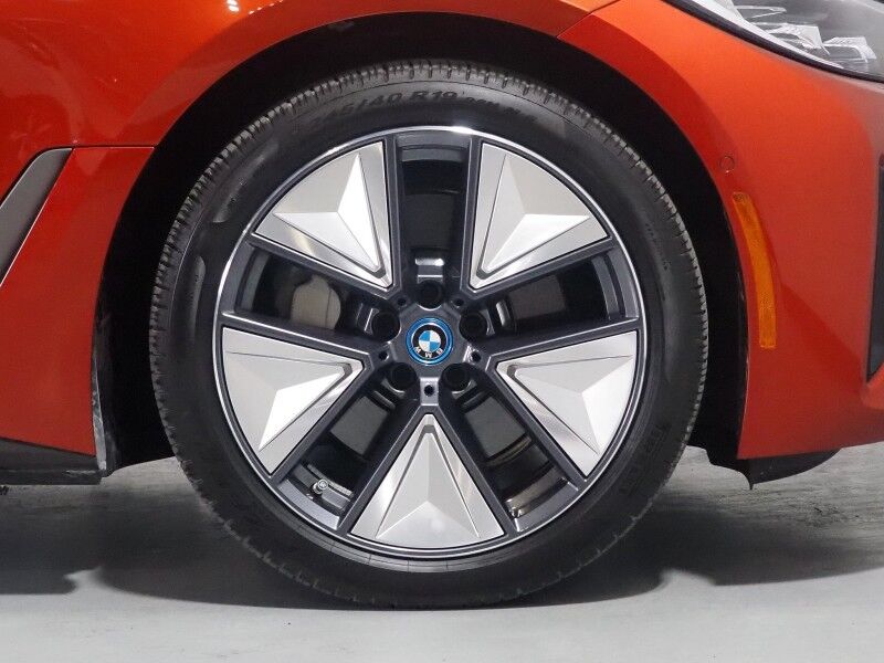 2024 BMW i4 eDrive35 Gran Coupe *DRIVING ASSIST PRO, HEADS-UP DISPLAY, NAVIGATION, CURVED DISPLAY, ADAPTIVE CRUISE, SAFETY ALERTS, 360 VIEW CAMERAS, LEATHER, MOONROOF, HEATED SEATS/STEERING, ICONIC SOUNDS, HARMAN/KARDON, WIRELESS CHARGING, ANDROID & APPLE Round Rock TX