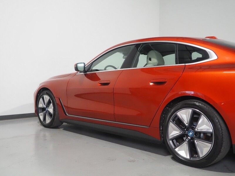 2024 BMW i4 eDrive35 Gran Coupe *DRIVING ASSIST PRO, HEADS-UP DISPLAY, NAVIGATION, CURVED DISPLAY, ADAPTIVE CRUISE, SAFETY ALERTS, 360 VIEW CAMERAS, LEATHER, MOONROOF, HEATED SEATS/STEERING, ICONIC SOUNDS, HARMAN/KARDON, WIRELESS CHARGING, ANDROID & APPLE Round Rock TX
