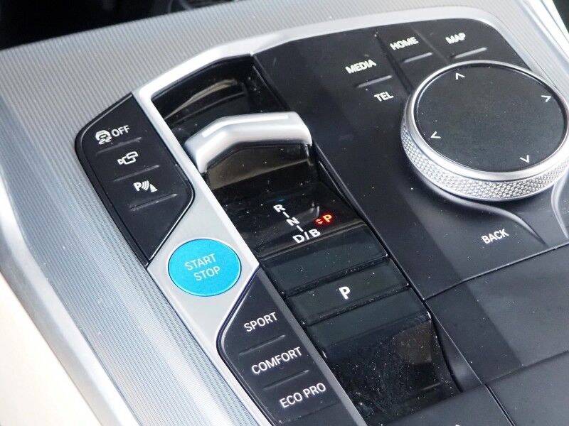 2024 BMW i4 eDrive35 Gran Coupe *DRIVING ASSIST PRO, HEADS-UP DISPLAY, NAVIGATION, CURVED DISPLAY, ADAPTIVE CRUISE, SAFETY ALERTS, 360 VIEW CAMERAS, MOONROOF, HEATED SEATS/STEERING, ICONIC SOUNDS, HARMAN/KARDON, WIRELESS CHARGING, ANDROID & APPLE Round Rock TX