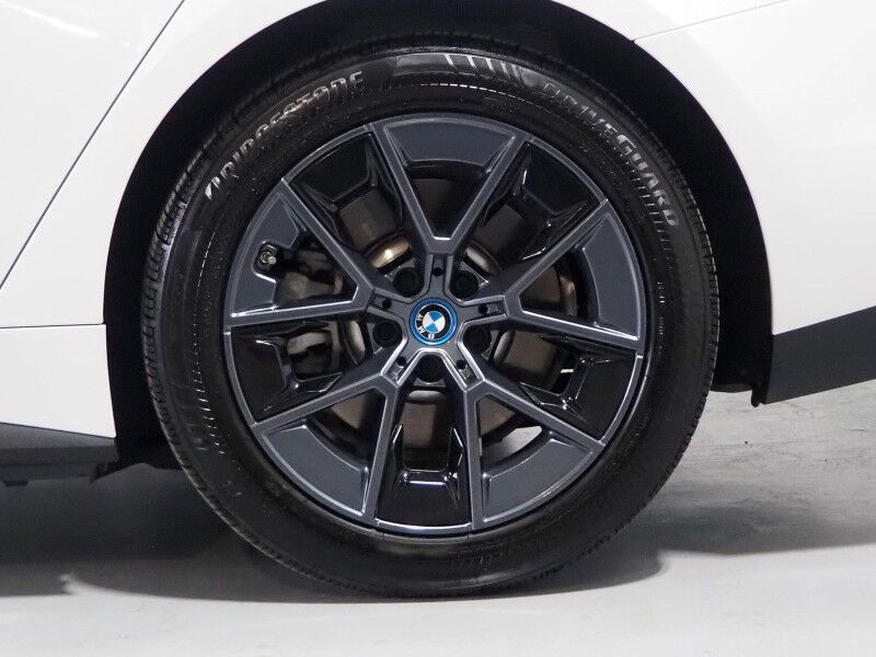 2024 BMW i4 eDrive35 Gran Coupe *DRIVING ASSIST PRO, HEADS-UP DISPLAY, NAVIGATION, CURVED DISPLAY, ADAPTIVE CRUISE, SAFETY ALERTS, 360 VIEW CAMERAS, MOONROOF, HEATED SEATS/STEERING, ICONIC SOUNDS, HARMAN/KARDON, WIRELESS CHARGING, ANDROID & APPLE Round Rock TX