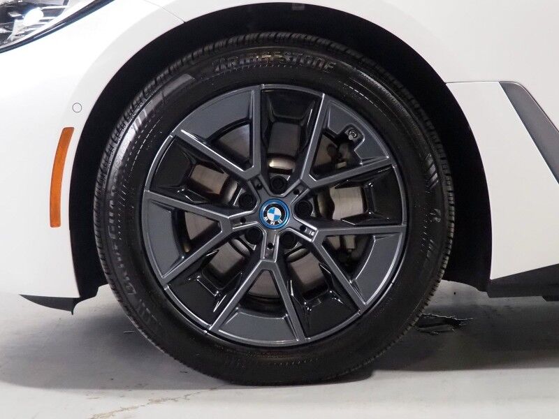 2024 BMW i4 eDrive35 Gran Coupe *DRIVING ASSIST PRO, HEADS-UP DISPLAY, NAVIGATION, CURVED DISPLAY, ADAPTIVE CRUISE, SAFETY ALERTS, 360 VIEW CAMERAS, MOONROOF, HEATED SEATS/STEERING, ICONIC SOUNDS, HARMAN/KARDON, WIRELESS CHARGING, ANDROID & APPLE Round Rock TX