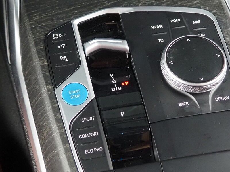 2024 BMW i4 eDrive35 Gran Coupe *HEADS-UP DISPLAY, NAVIGATION, CURVED DISPLAY, SAFETY ALERTS, 360 VIEW CAMERAS, MOONROOF, HEATED SEATS/STEERING, COMFORT ACCESS, ICONIC SOUNDS, HARMAN/KARDON, WIRELESS CHARGING, ANDROID & APPLE Round Rock TX