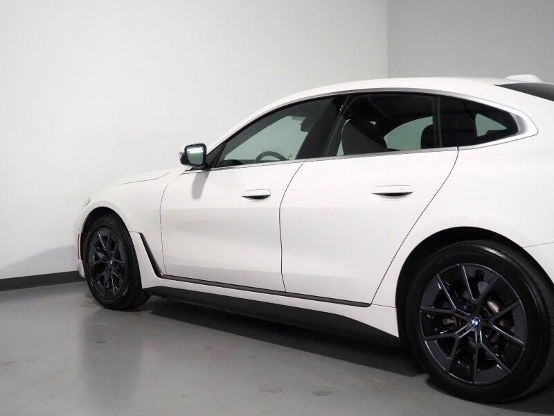 2024 BMW i4 eDrive35 Gran Coupe *HEADS-UP DISPLAY, NAVIGATION, CURVED DISPLAY, SAFETY ALERTS, 360 VIEW CAMERAS, MOONROOF, HEATED SEATS/STEERING, COMFORT ACCESS, ICONIC SOUNDS, HARMAN/KARDON, WIRELESS CHARGING, ANDROID & APPLE Round Rock TX
