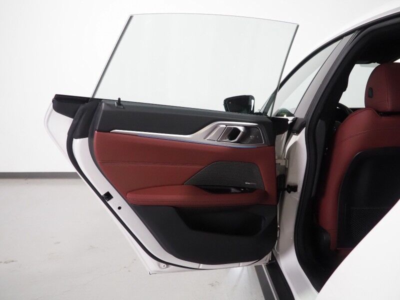 2024 BMW i4 eDrive35 Gran Coupe *HEADS-UP DISPLAY, NAVIGATION, CURVED DISPLAY, SAFETY ALERTS, 360 VIEW CAMERAS, MOONROOF, HEATED SEATS/STEERING, COMFORT ACCESS, ICONIC SOUNDS, HARMAN/KARDON, WIRELESS CHARGING, ANDROID & APPLE Round Rock TX