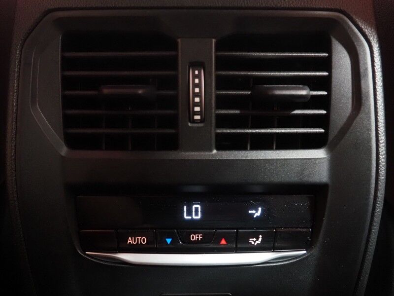 2024 BMW i4 eDrive35 Gran Coupe *HEADS-UP DISPLAY, NAVIGATION, CURVED DISPLAY, SAFETY ALERTS, 360 VIEW CAMERAS, MOONROOF, HEATED SEATS/STEERING, COMFORT ACCESS, ICONIC SOUNDS, HARMAN/KARDON, WIRELESS CHARGING, ANDROID & APPLE Round Rock TX